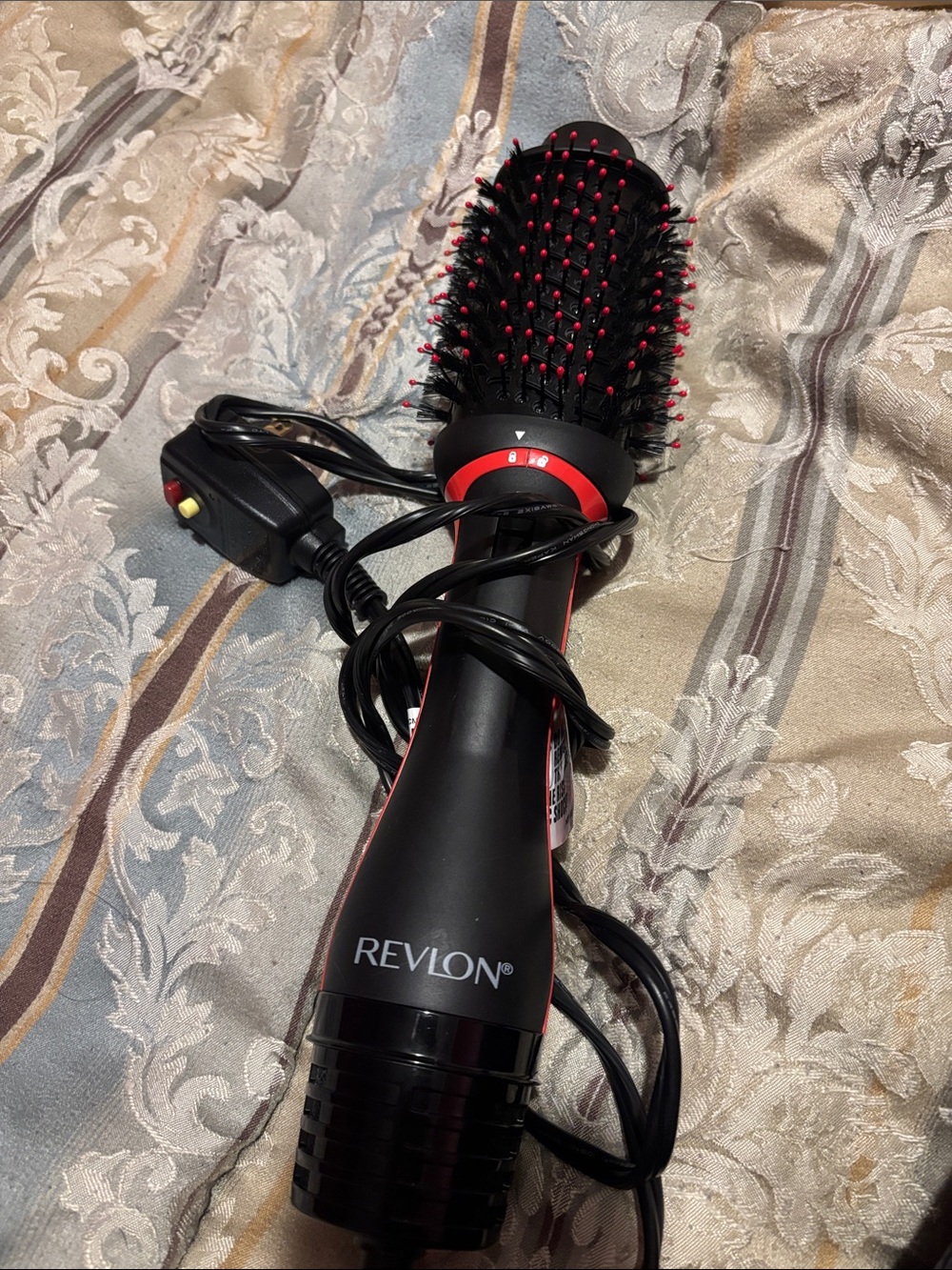Revlon one step volumizer
